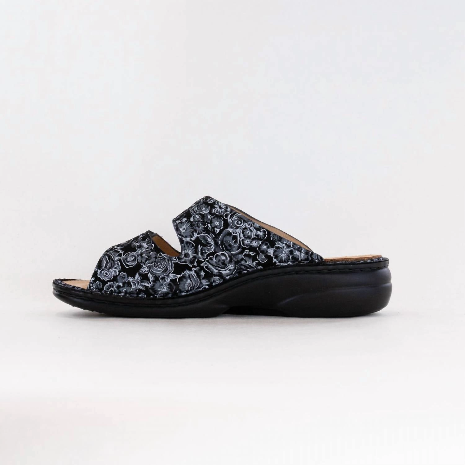 Women's Finn Comfort Mira Shoe In Isotta Marine