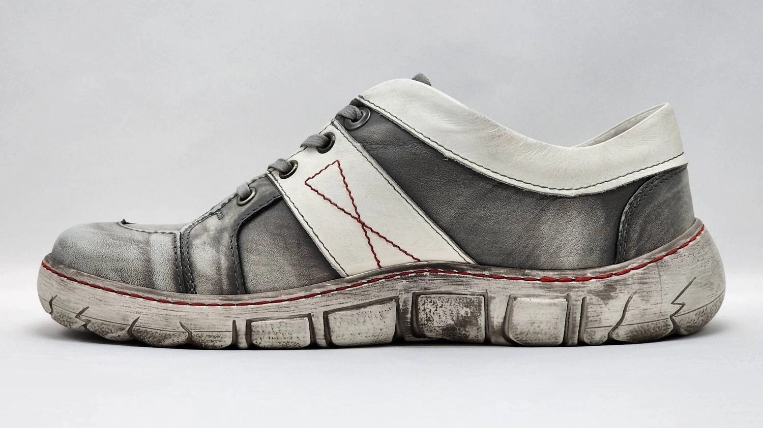 Women's Original Leather Shoes In Grey