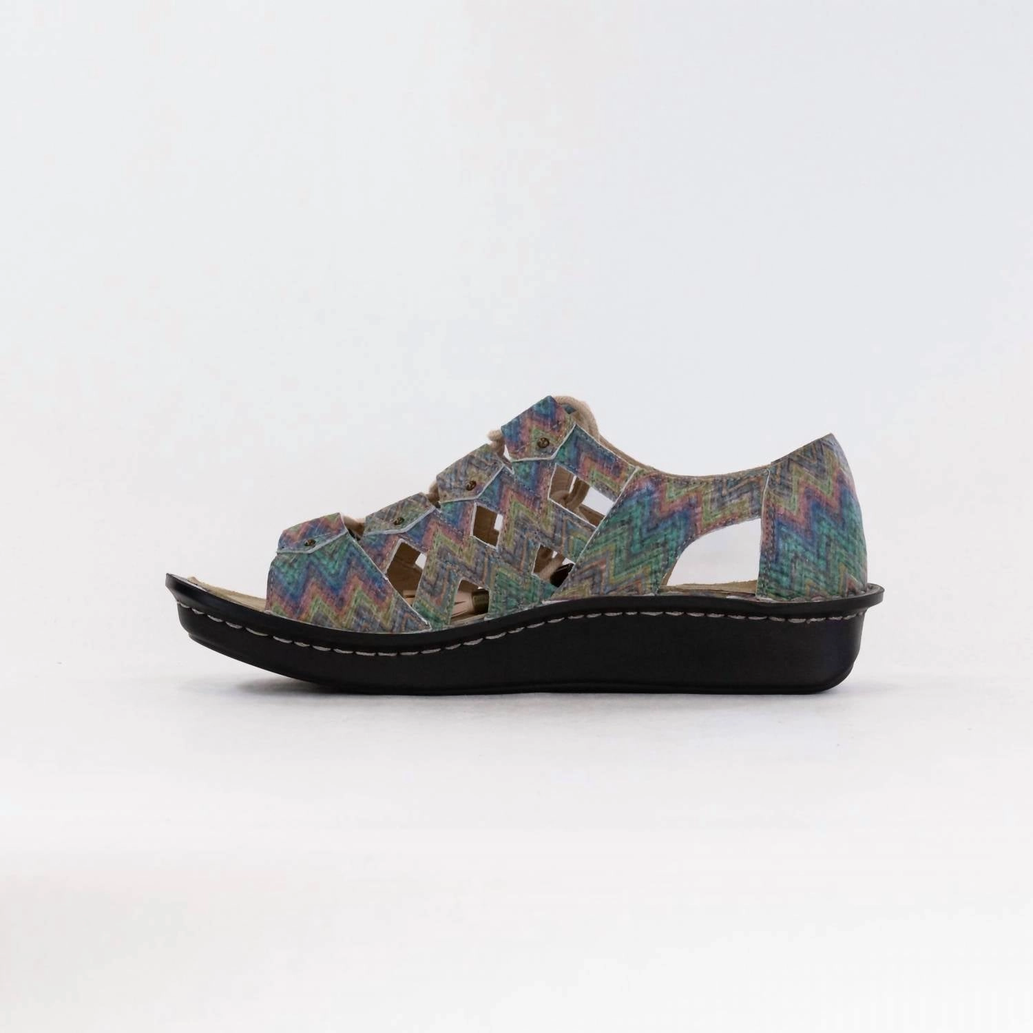Women's Valerie Sandal In Woven Wonder